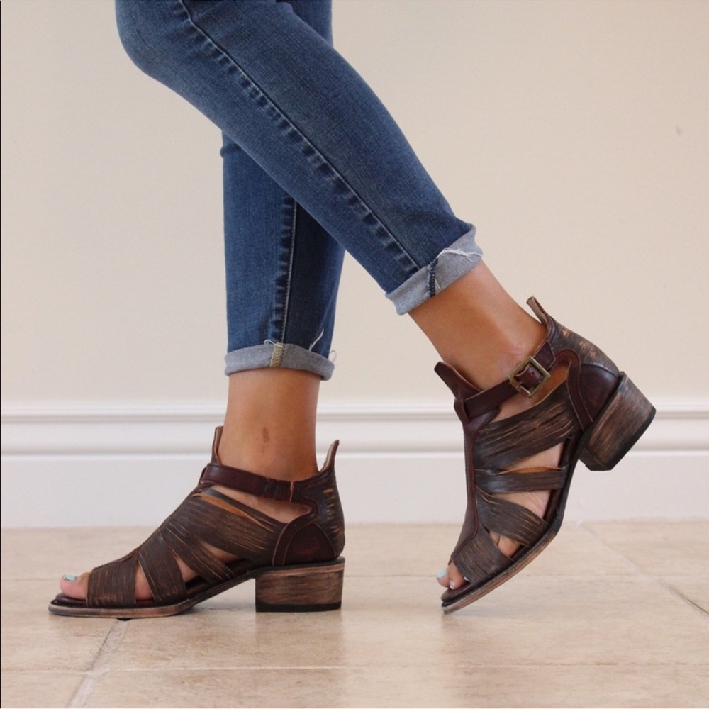 Women's Brown Strappy Sandals